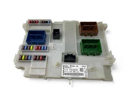 VOLVO V60 Sicherungskasten 31327995AA 2015 33103420 - Image 1 of 4