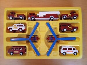 TOOTSIETOY Set Made In USA  9 vntage vehicles in original display/holder