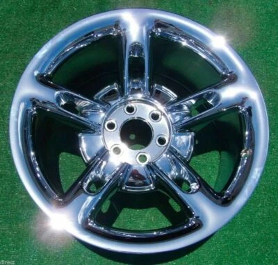 Nueva rueda trasera cromada de fábrica Chevrolet SSR 20 pulgadas OEM genuina GM 15117288 5168 Foto 1 de 4