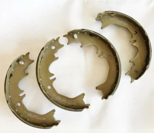 Toyota Genuine OEM FJ Cruiser 4Runner Sequoia Parking Brake Shoe Set - Picture 1 of 4