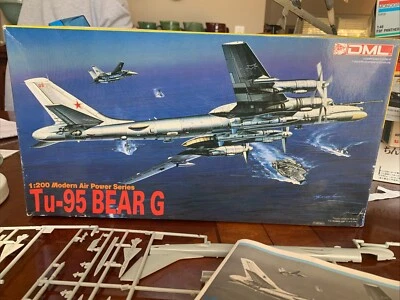 Kit Modelo DML Tu-95 Bear G 1/200 Nuevo En Caja Abierta Foto 1 de 4