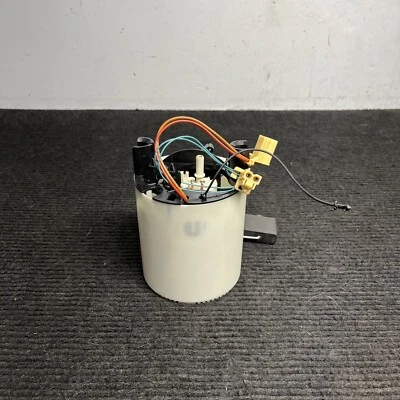 ☑️ 06-13 BMW76k E90 E84 E82 E88 E92 135i 335i X1 Conjunto de bomba de combustible derecha OEM Foto 1 de 4