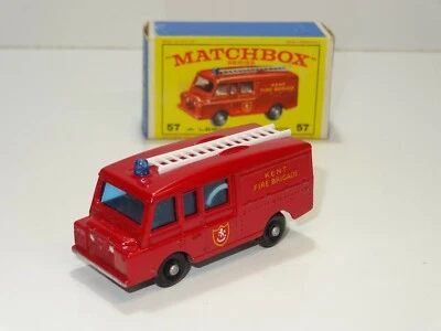 Matchbox Lesney 57 LAND ROVER FIRE TRUCK (276)  - Image 1 of 4