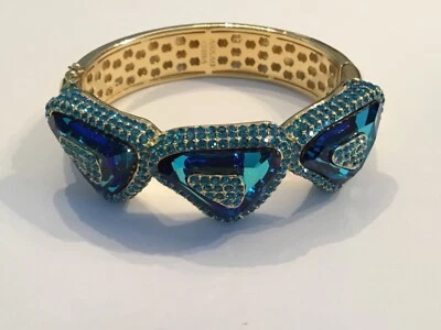 签名 AKKAD SAPHIRER & AURABORIALIS SWAROVSKI 水晶带刺手镯 无 RES — 第 1/4 张图片