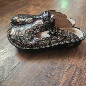 Alegria Classic Clogs Pantoletten schwarz 39 8 Damen Print Blatt Leder Komfort Krankenschwester - Bild 1 von 9