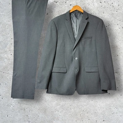 Van Heusen Men Charcoal Slim Fit Flex  2-Piece Suit Jacket SZ/46R Pants SZ36 -34 - Image 1 of 4