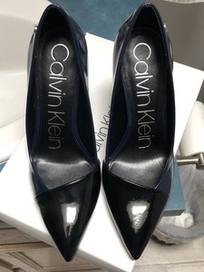 bayna pump calvin klein