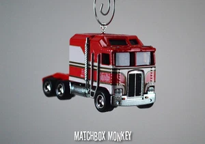 BJ and the Bear Custom Classic 80 Kenworth K100 Cabover Semi Truck Ornament 1/64 - Picture 1 of 5