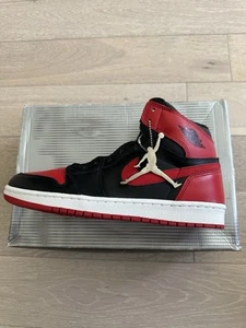 Size 9.5 - Air Jordan 1 Retro 2001 Bred - Picture 1 of 9