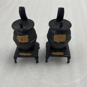 Potbelly Stove Salt and Pepper Shakers, 4" Plastic with plugs Vintage - Picture 1 of 8