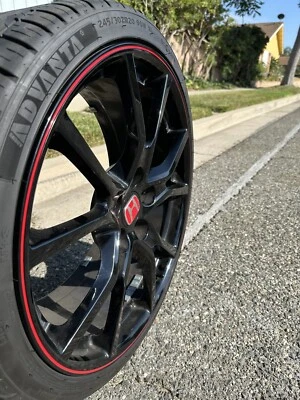 17-21 HONDA CIVIC TYPE R FK8 OEM 20X8.5 +60 WHEEL CONTINENTAL TIRE 245/30ZR20 #8 - Image 1 of 4