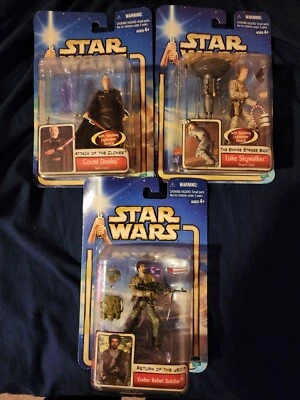 Lote de 3 figuras de acción de la saga Star Wars... Luke y el Conde Dooku Foto 1 de 4
