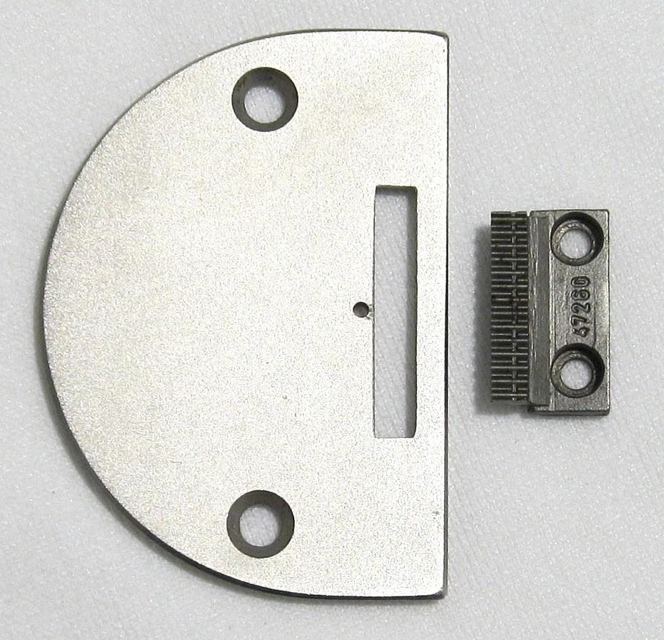 Juego PFAFF #48673 Aguja Garganta Puntada Placa y Alimentador Alimentación Perro #47260 - Nuevo de Lote Antiguo Foto 1 de 4