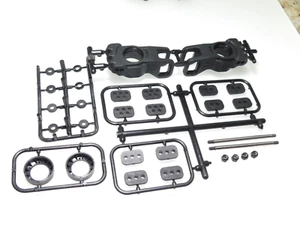 TKR9605 TEKNO ET48 2.2 TRUGGY REAR HUBS WITH PINS - Picture 1 of 1