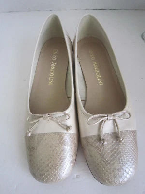 Enzo Angiolini Light Cream Pearl  Leather Mesalina Flats Size: US 8.5  (M, B) - Image 1 of 4