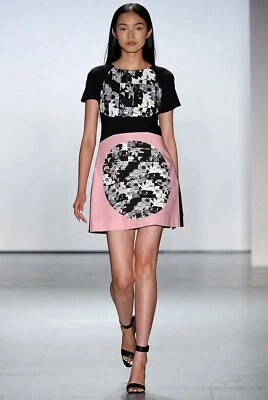 Mini Vestido Tibi Arel Estampado Floral LV5 Negro/Rosa |Talla 6 Foto 1 de 4