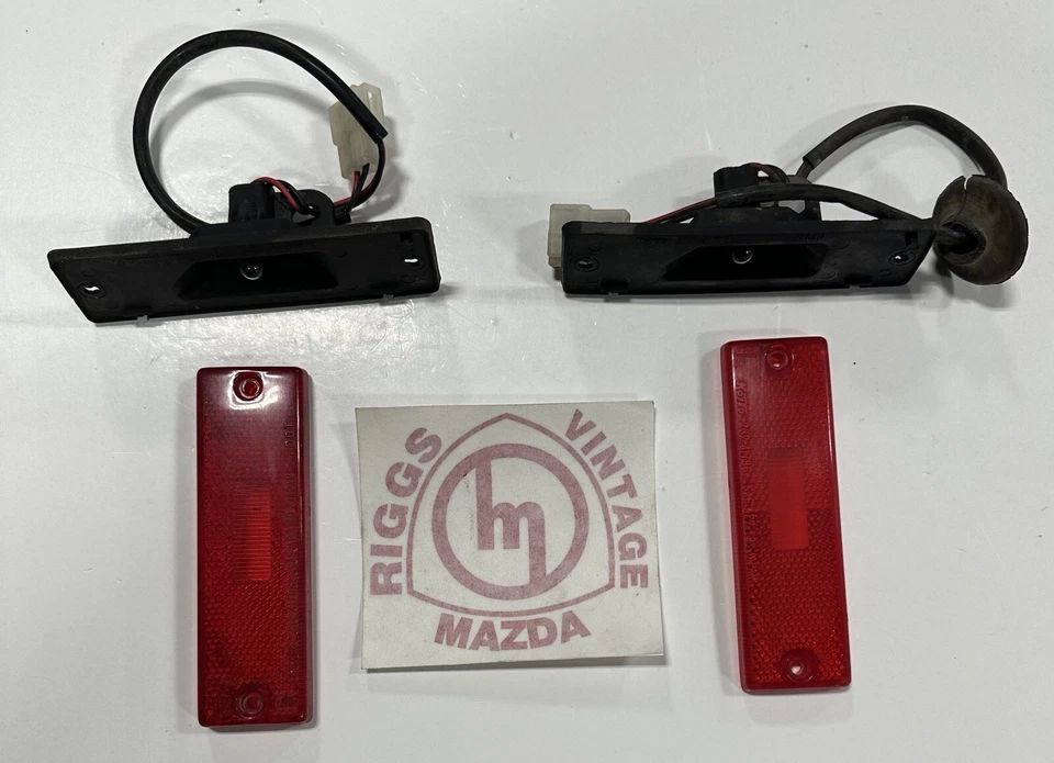 Mazda Rx7 S2 S3 FB 1981 - 1985 Rear Side Markers — 第 1/4 张图片