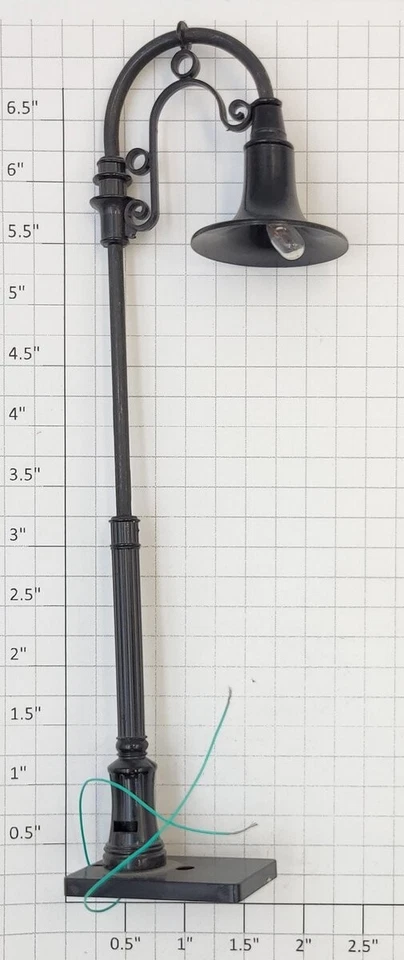 Lionel 2171 Goose Neck Street Lamps - Image 1 of 3