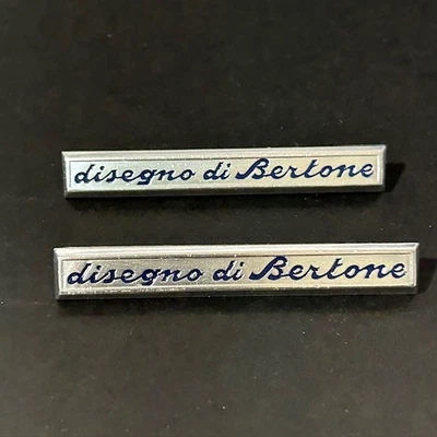 Insignia "Disegno di Bertone" Alfa Romeo GT Junior GTV (Serie 105) OEM VINTAGE Foto 1 de 3