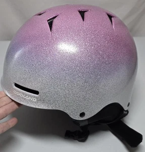 Ocoland Snowboard-/Skihelm Kühlschlitze Schutzbrille kompatibel - Bild 1 von 9