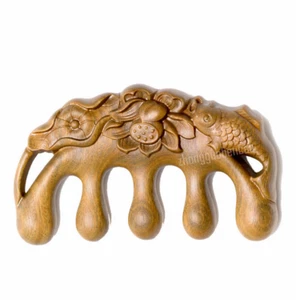 绿檀木荷花鱼头部身体经络梳 Chinesischer Lotusfisch Naturholz Kopf Körper Kanal Massagegerät Kamm - Bild 1 von 2