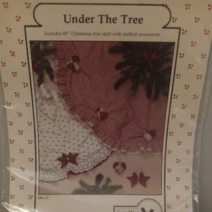 Sewing Pattern Under the Tree Christmas Tree Skirt Jenny Wren Ltd UNCUT JW-37 - Picture 1 of 4