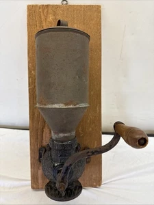Antique Embossed Arcade Crystal Cast Iron Coffee Grinder ~ Tin Reservoir - Picture 1 of 13