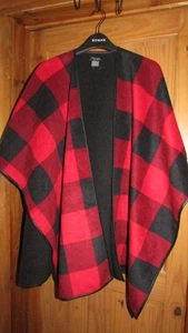 ladies red/black check cosy wrap from Eivissa ,one size ,nwot - Picture 1 of 2