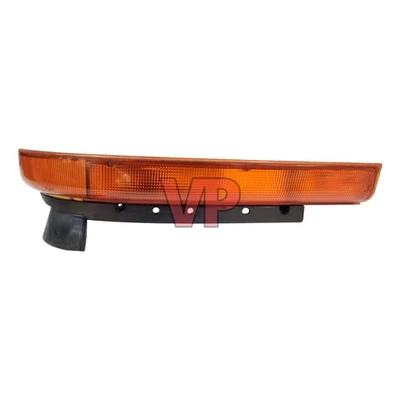 2003 MITSUBISHI CANTER - OS Drivers Right Front Indicator Light Lens  67742565 - Image 1 of 4