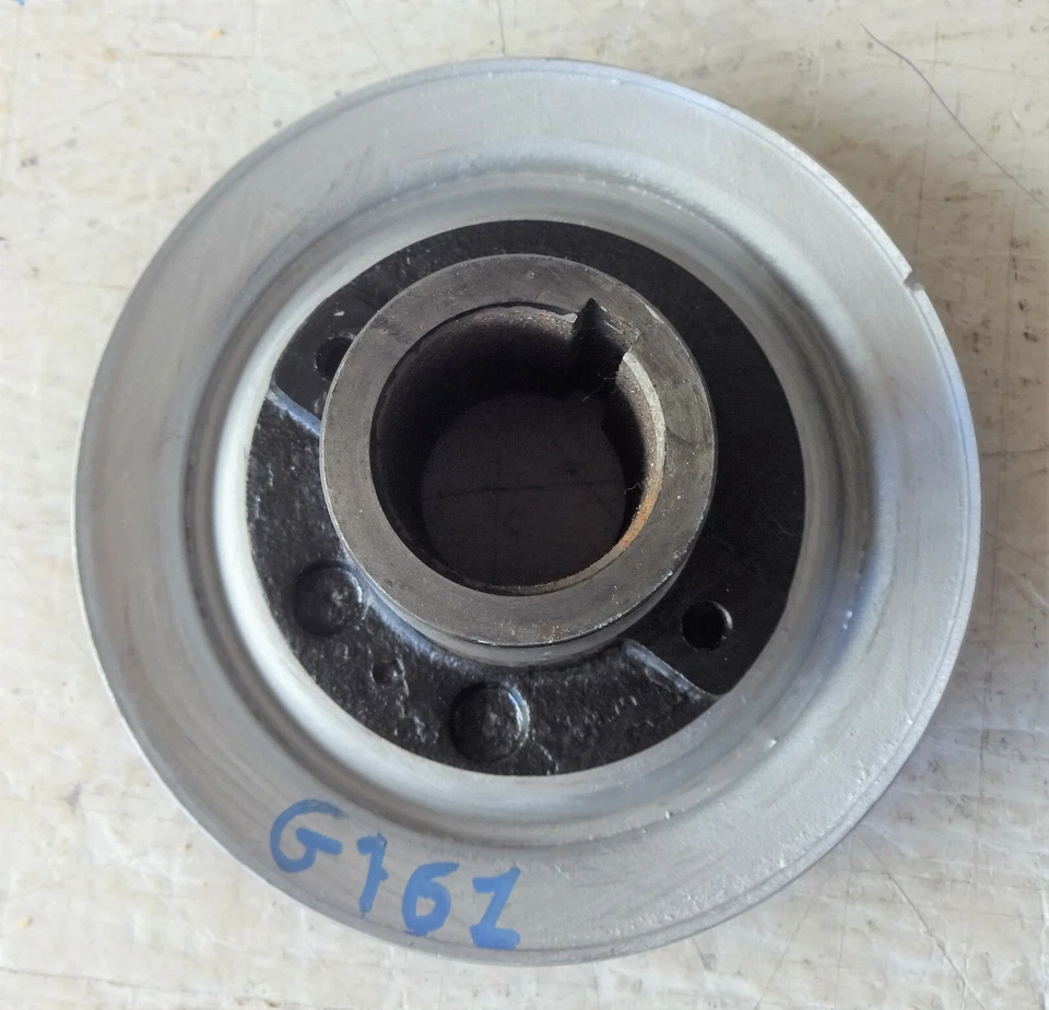 ISUZU KB25 KB26 KB41 P/U UTE MODELO 1972 87 MOTOR G160 POLEA CIGÜEÑAL USADO Foto 1 de 4