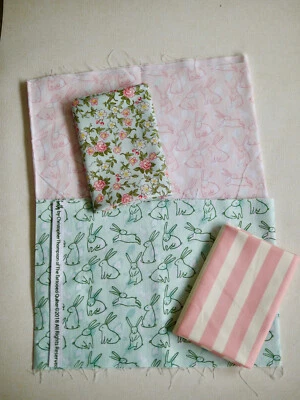 österliches Stoffpaket Patchworkstoff Hasen, Häschen, Rosen und Blockstreifen - Bild 1 von 4