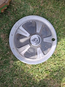 MAZDA HUB CAP LOW KM CLEAN WHEEL CAP 13" ROTARY CAPELLA 1300 R100 RX3 RX2 RX4 - Picture 1 of 2
