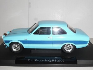 Miniature Ford Granada GL 2.3 Mk1 1975 – MCG 1/18 – Bleue – Conduite à Droite – Neuf