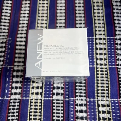 Avon Anew Clinical Advanced Retexturizing Facial Peel 30 Pads 1.47 fl oz / 42 ml - Image 1 of 4