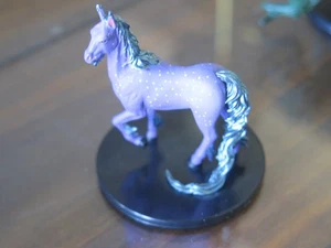 DUNGEONS & DRAGONS MINIATURES EBERRON RISING FROM LAST WAR 42 VALENAR HORSE - Picture 1 of 2