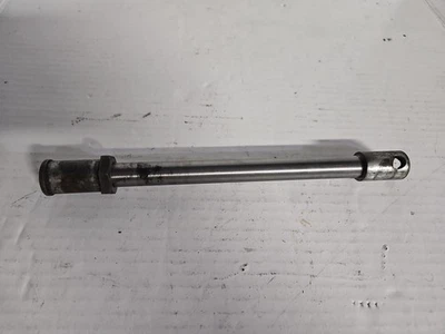 Eixo dianteiro da roda Honda Cb450 - Imagem 1 de 4