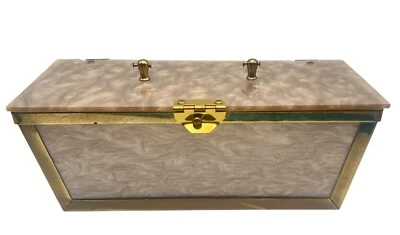 复古 Lucite 珍珠盒 钱包 手提包 黄铜五金 缺少手柄 — 第 1/4 张图片