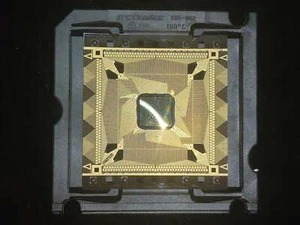 NOS 1 x Intel Mobile Pentium 133 MHz PP133 Y019 Processor CPU Vintage Rare Gold - Picture 1 of 2