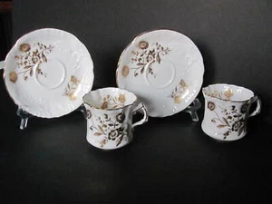 HAMMERSLEY & CO BONE CHINA WHITE WITH GOLD FLORAL CUPS & SAUCERS - SET OF 2 - Picture 1 of 10