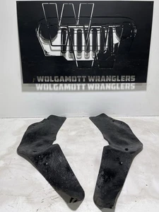 Right & Left Front Fender Inner Liners Guards 97-06 Jeep TJ Wrangler OEM CC 66 - Picture 1 of 5