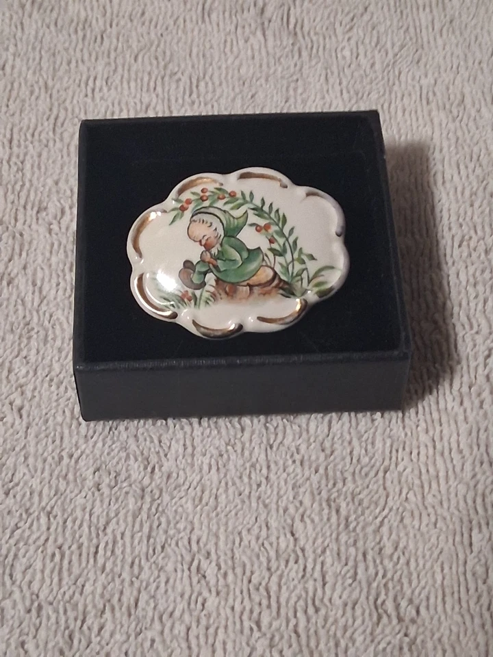 Broche Vintage Cerámica Pintado Diseño Escandinavo Navidad Gnomo Como Encontrado Raro Foto 1 de 4
