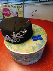 RARE VINTAGE FLEUR DE PARIS NEW ORLEANS LOUISIANA FINE DESIGNER HAT + BOX - Picture 1 of 11