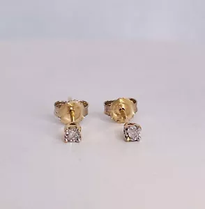 9ct gold diamond stud earrings - Picture 1 of 10