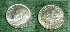 RFM 38228 Silver Roosevelt Dime 1963 EF Condition - Picture 1 of 1