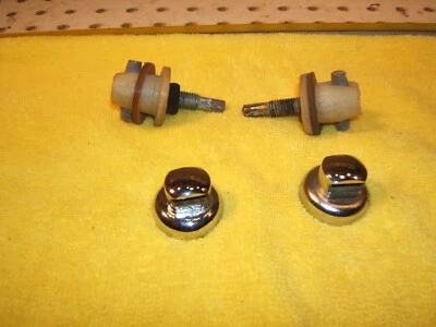 Mercedes 74-89 R107 SL hard top side Lock Lower Plastic 2 Screw & Top 2 Nut,T2 - Image 1 of 4
