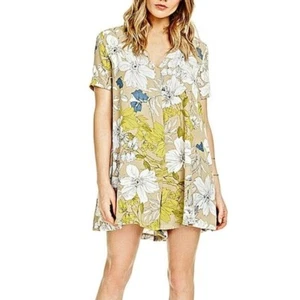 ASTR the Label Rae Garden Isle Floral Short Sleeve Flowy Romper Size Medium EUC - Picture 1 of 8