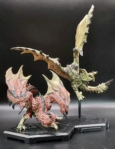 Rathian & Rathalos Monster Hunter Figure Builder Blind Box Figures - Picture 1 of 5