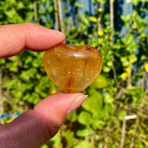 25G Natural yellow glue flower stone hand polishing love reiki healing - Picture 1 of 12