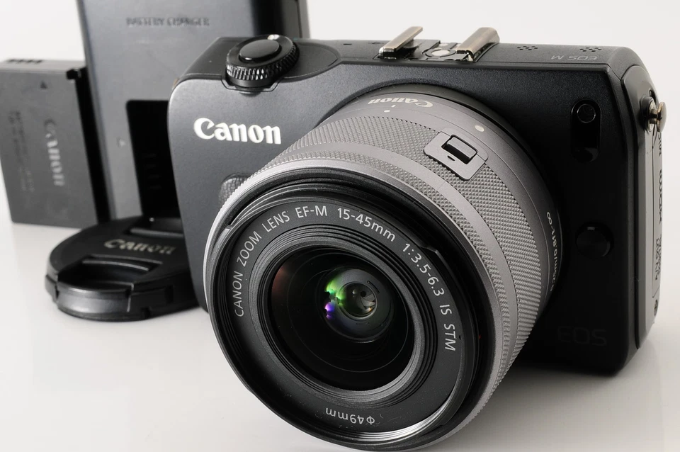 [MINT]Canon EOS M with 15-45mm F3.5-6.3 IS STM Lens Mirrorless Camera From JAPAN - Image 1 of 4