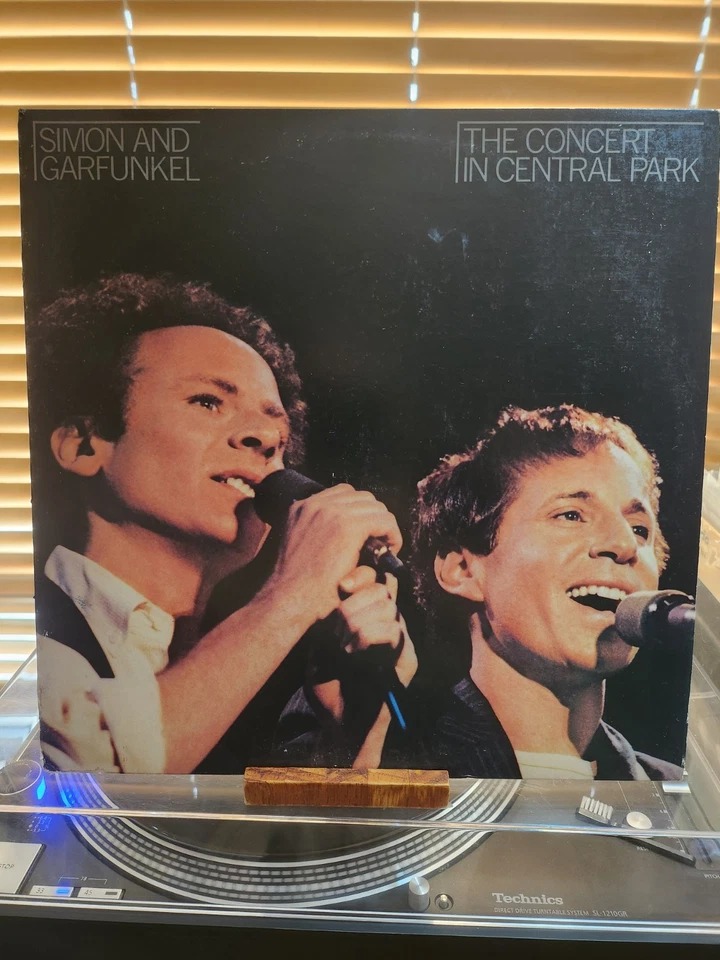 Simon & Garfunkel, The Concert In Central Park, 82 1st Warner Bros Dbl.lp., VG+ - Image 1 of 4